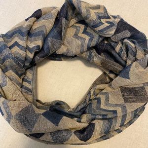 Navy and cream wrap around scarf